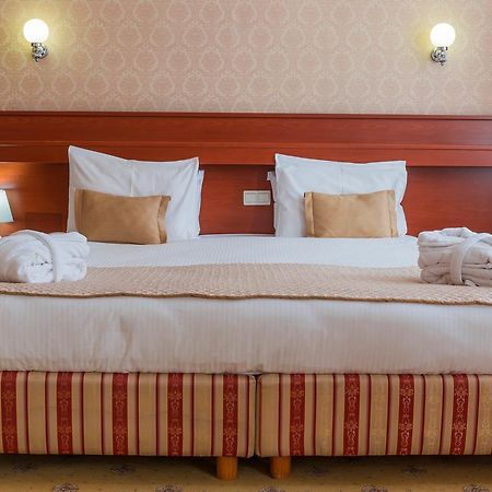 City Hotel Tien Shan Koktobe Exterior foto