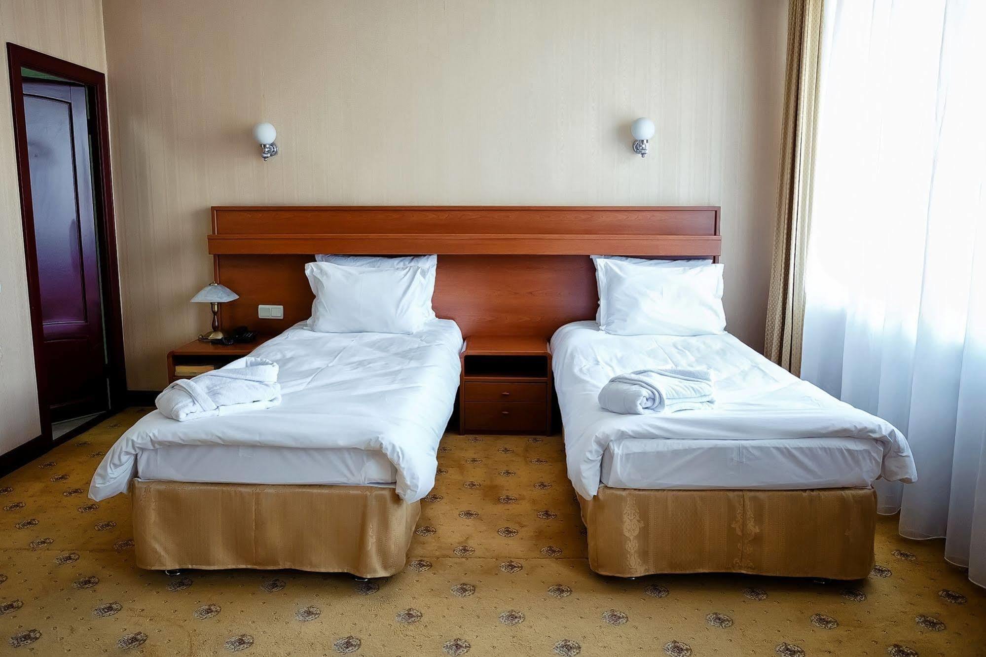 City Hotel Tien Shan Koktobe Exterior foto