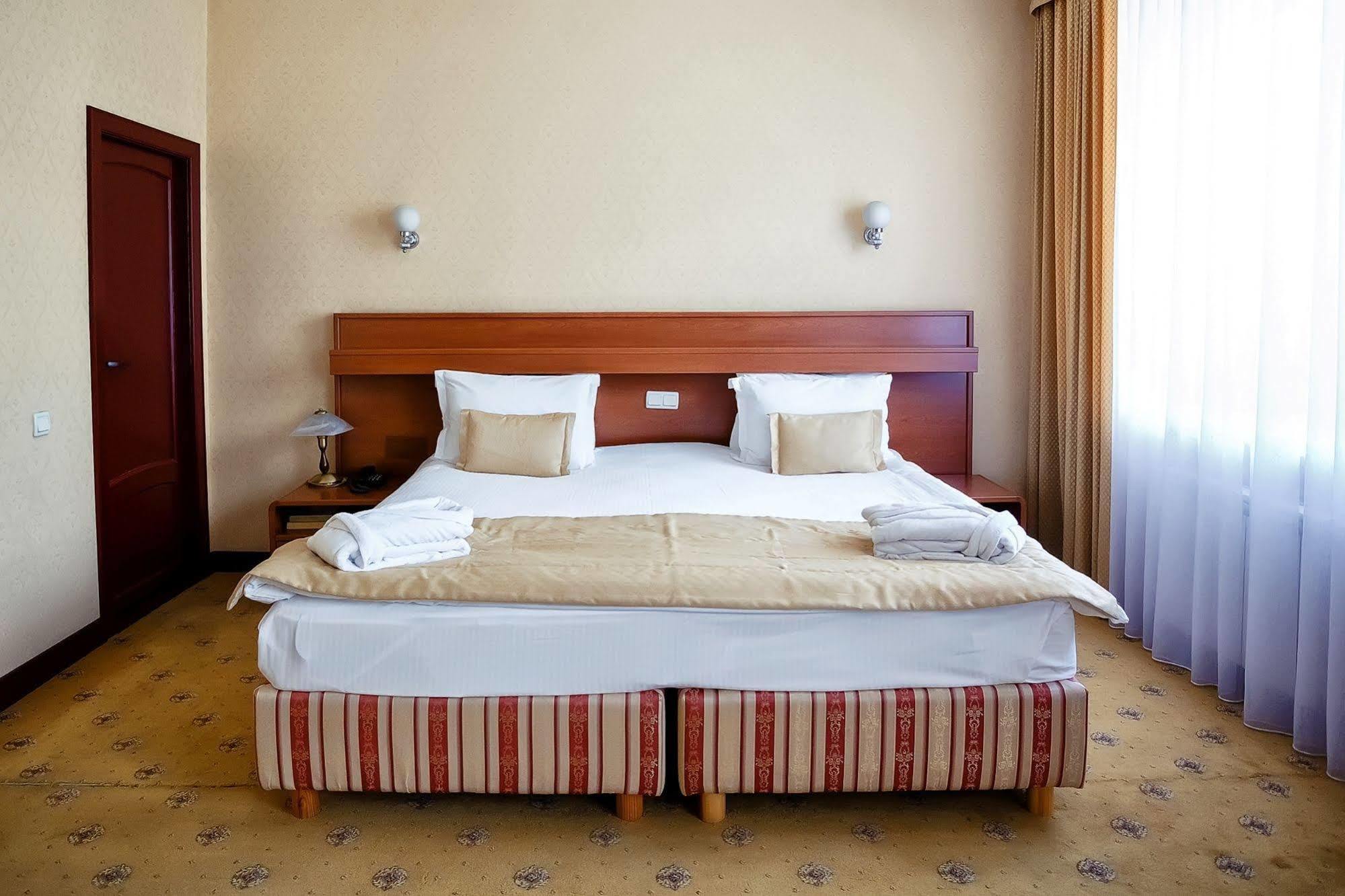 City Hotel Tien Shan Koktobe Exterior foto
